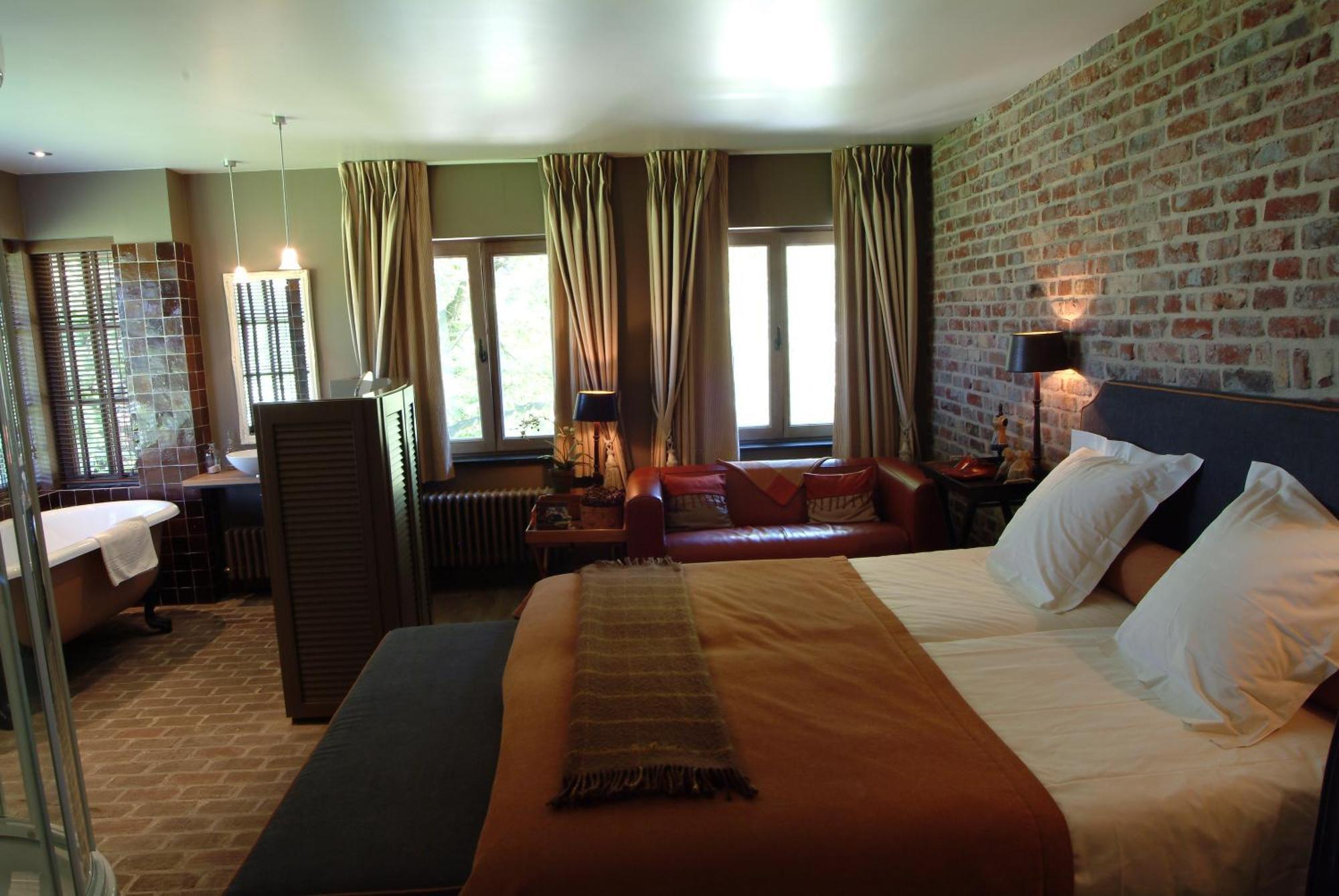 Charmehotel Manoir Ogygia Поперинге Экстерьер фото